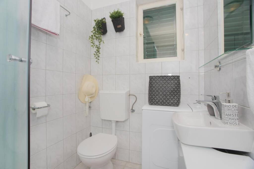 Dalma Residence Apartman Lavandella Zaboric Eksteriør bilde